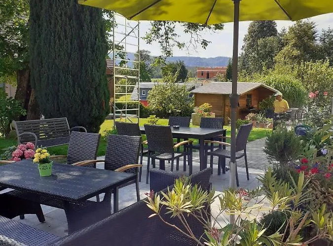 Ferienwohnung-ritscher-in-lichtenhain-1 *